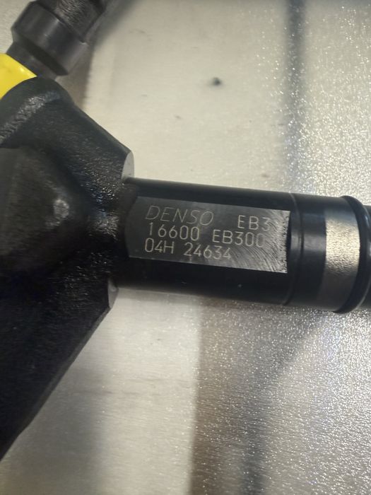 Дюза/дюзи/инжектор за Nissan Navara 2.5 DCI