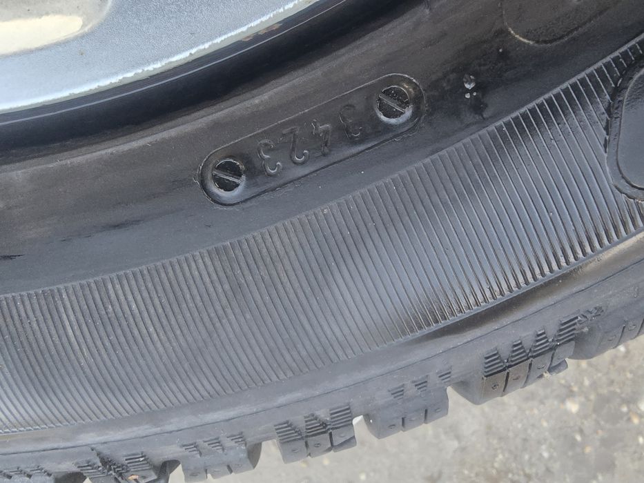 Set jante structurate 5x105 Opel Astra J K 225 50 17 roti iarna