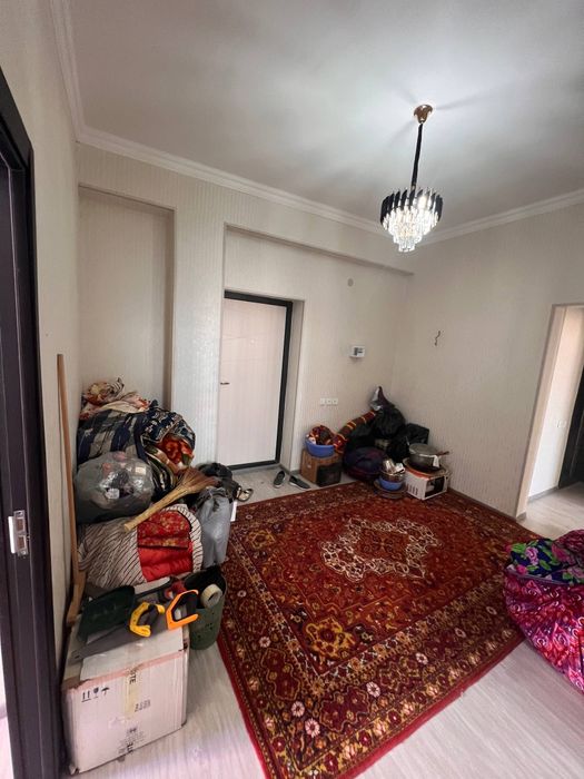 3 хоналик квартира срочна сотилади