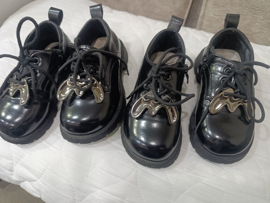 Туфельки для девочек.