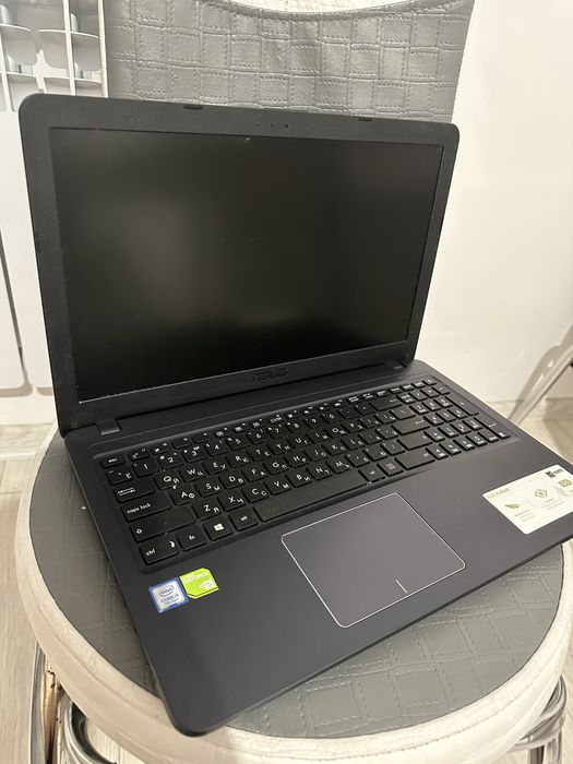 Продам ноутбук asus
