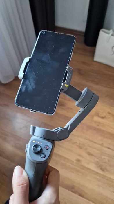 Vând DJI OSMO mobile - Puțin Utilizat