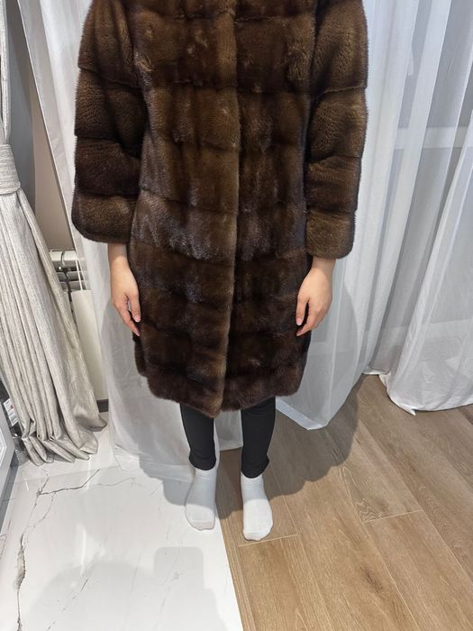 Продам норковую шубу