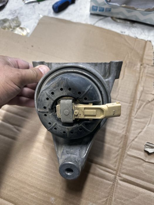 Suport motor audi a4.b9.a 5.b9.cod:8w0199372.cq.