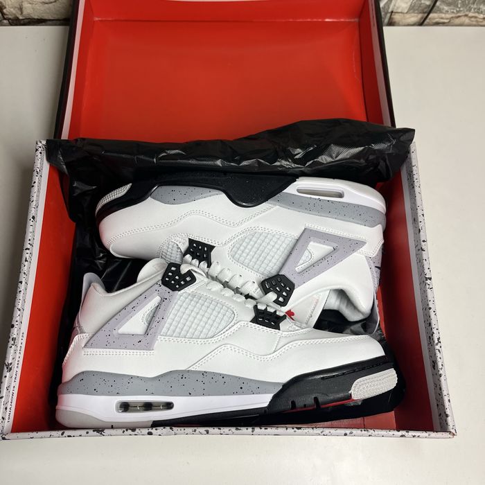 Nike Air Jordan 4