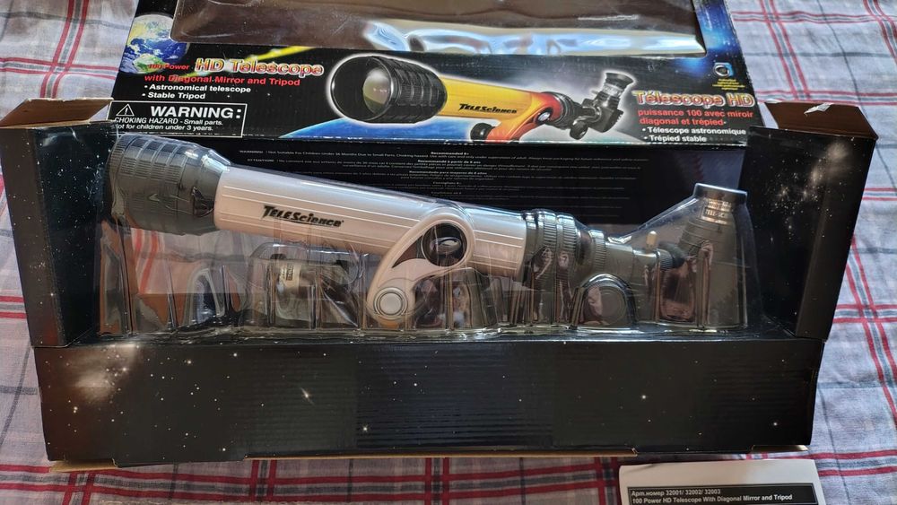 Детски телескоп със статив