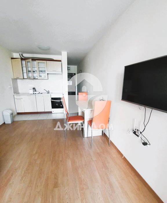 Продава се Двустаен апартамент в Свети Влас - 74 кв.м за 1419 €/кв.м - Снимка #2
