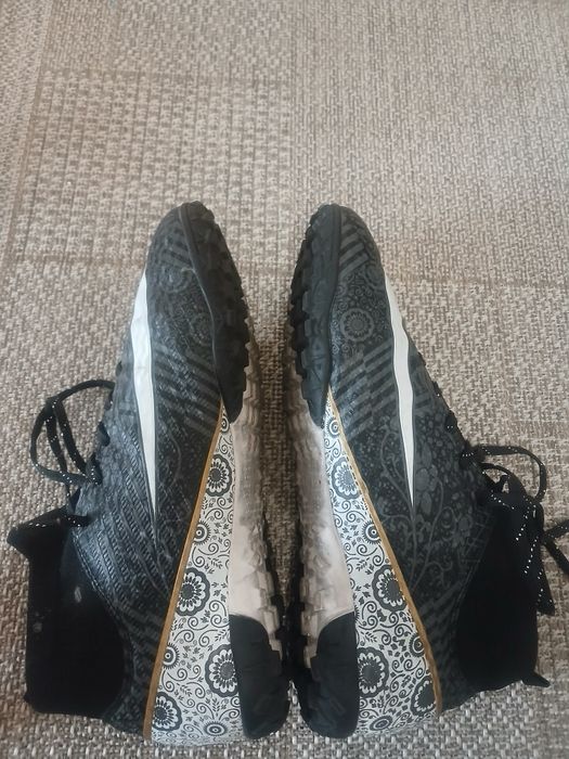 Футбольные сороконожки Nike