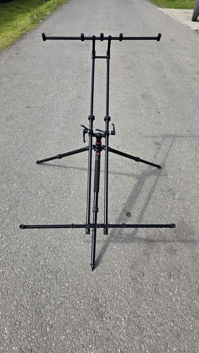 Vând Tripod PRO FL  RP212