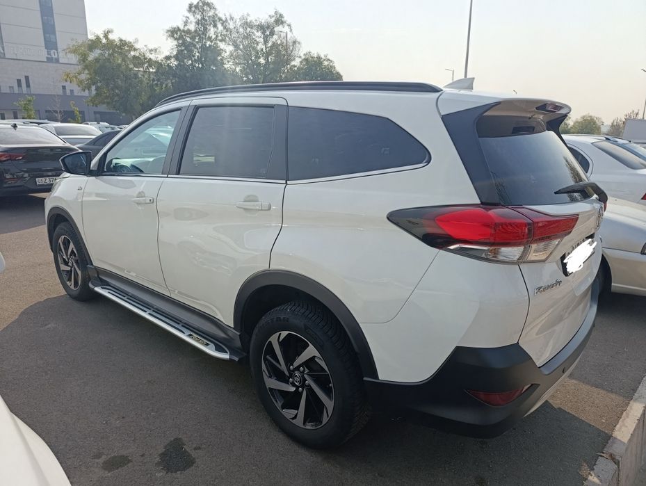 T.O.Y.O.T.A  Toyota 2022