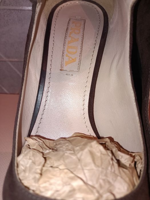 Женские туфли Prada