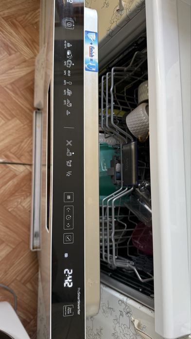 Срочно продам посудомоечную машинку Beko