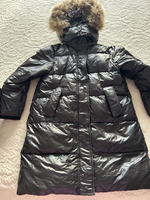 Продам бу детский курткс черный. Размер 140