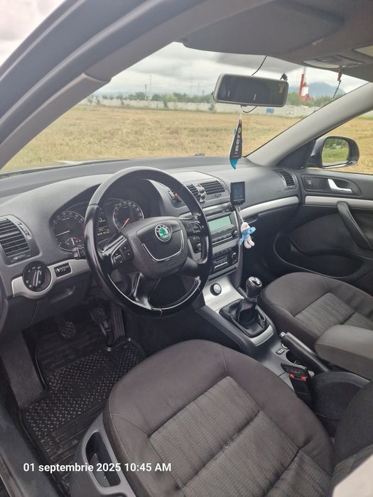 SKODA Octavia 2011 — imagine 5