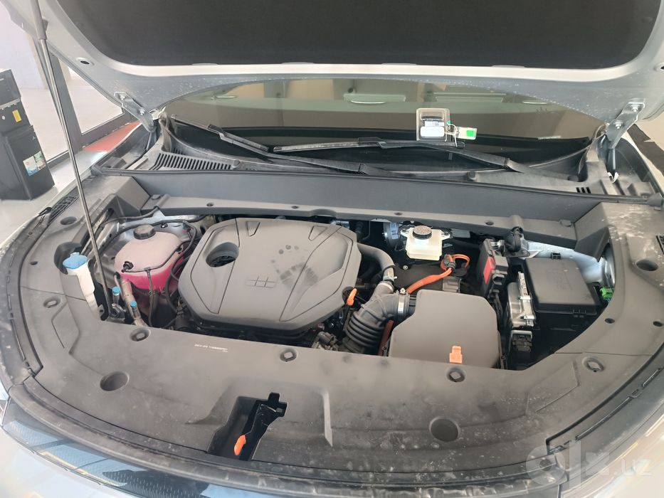 Geely EX5 em i gibrid, electro