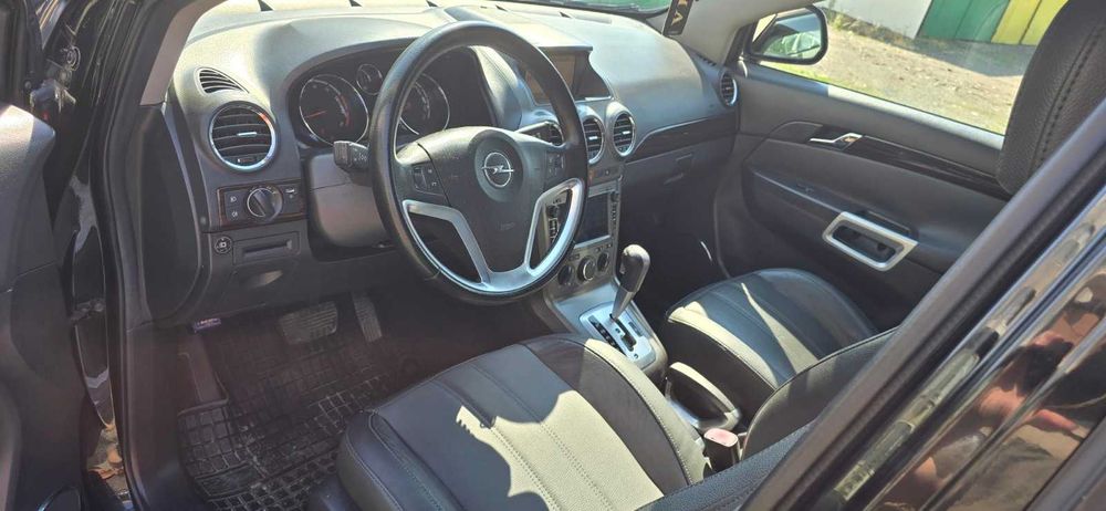 Продава се Opel Antara 3.2