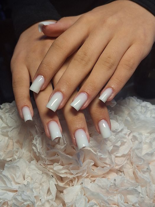 Маникюр/Наращивание ногтей