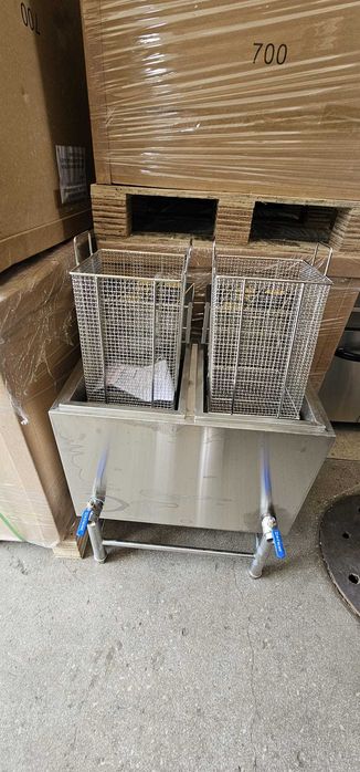 REDUCERE Friteuza cu robineti capacitate 14l+14l TRANSPORT GRATUIT