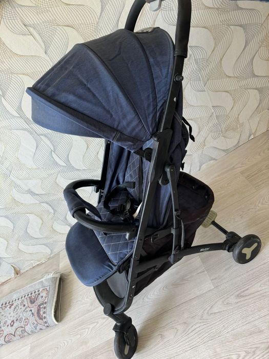 Продам детскую коляску