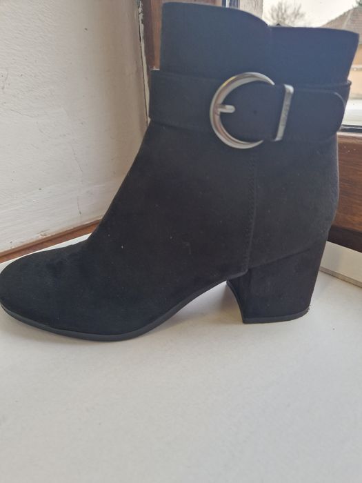 Vând botine nr. 38 Esprit