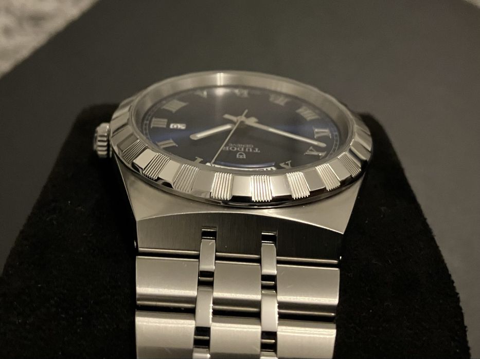 Tudor royal date day 41 mm