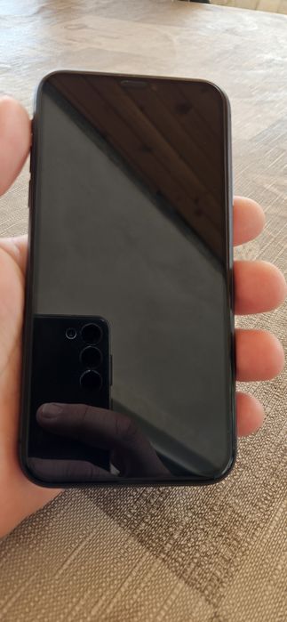 IPhone 11 много запазен