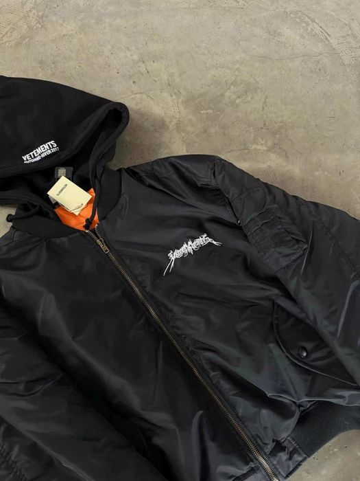 Бомбер Vetements