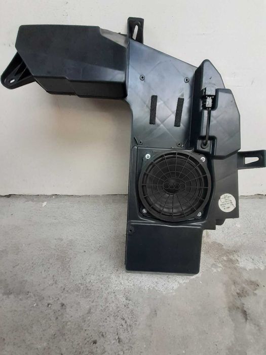 Ауди А3 А4 А6 субуфер бас високоговорител