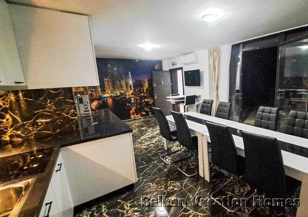 Spacious three-room luxurious apartment on the beach in Obzor