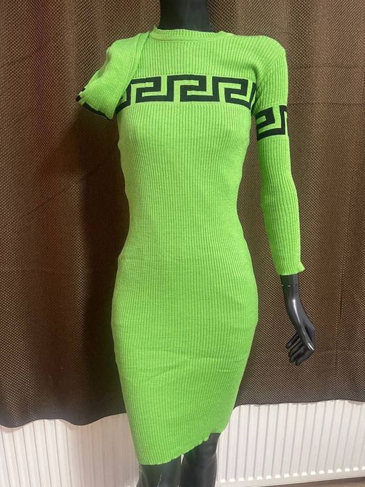 Rochite dama din tricot.