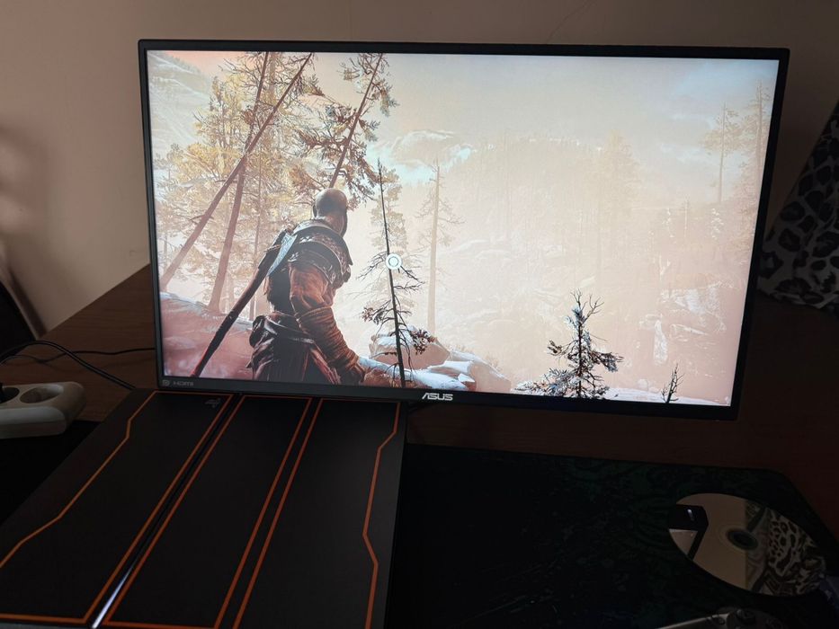 Продам Playstation 4