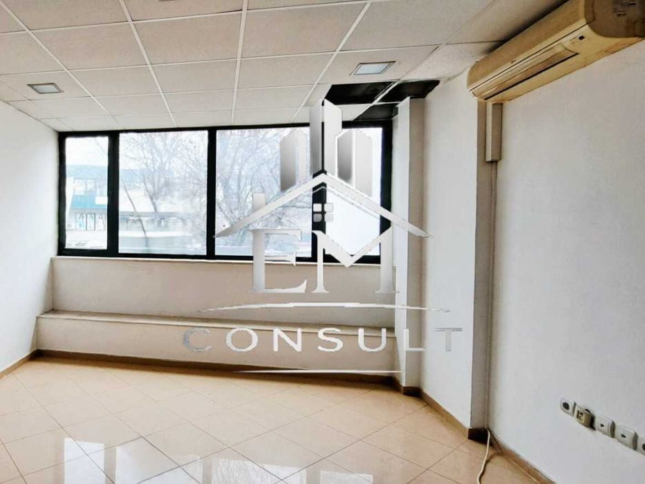 Продава се Офис в Кърджали, Център - 32 кв.м за 781 €/кв.м - Снимка #2