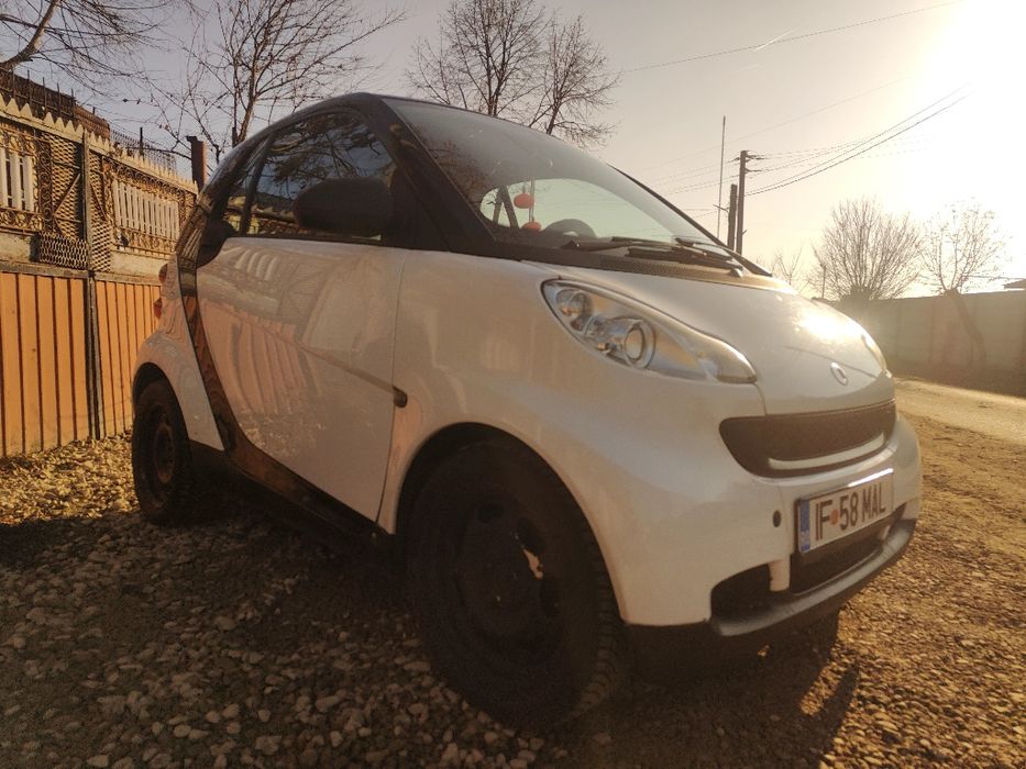 Vând Smart Fortwo 451