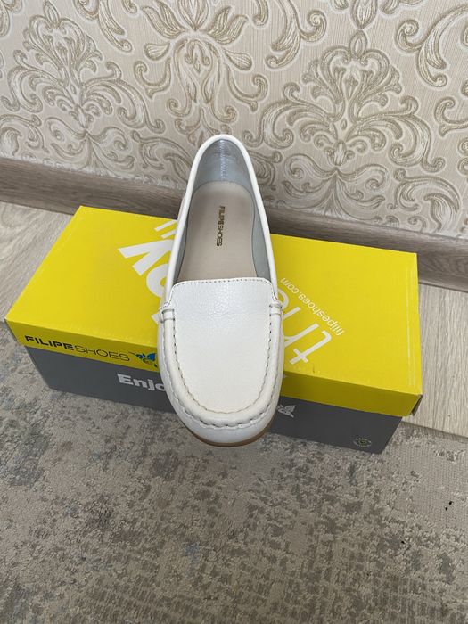 Женская обувь в хорошем состояний