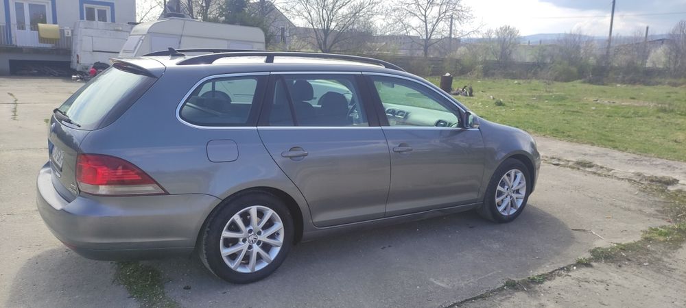 Vând Golf 6 variant  1.6tdi