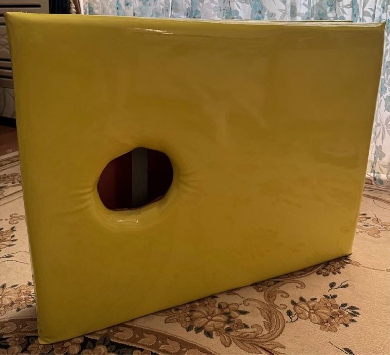 Продается массажный столик