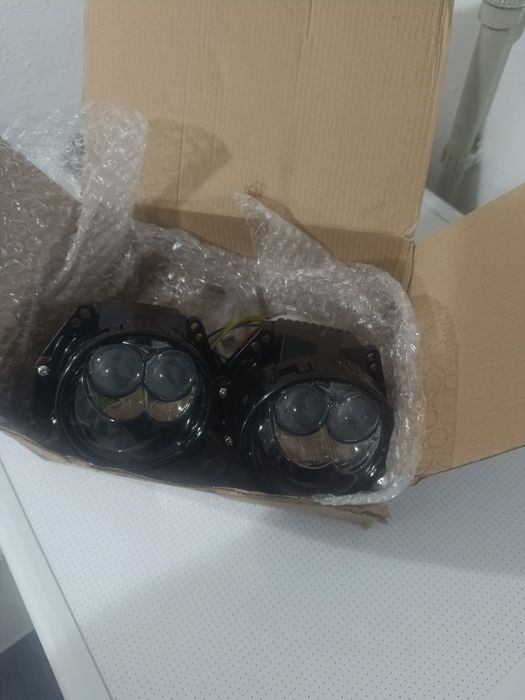 Продам би лед линзы