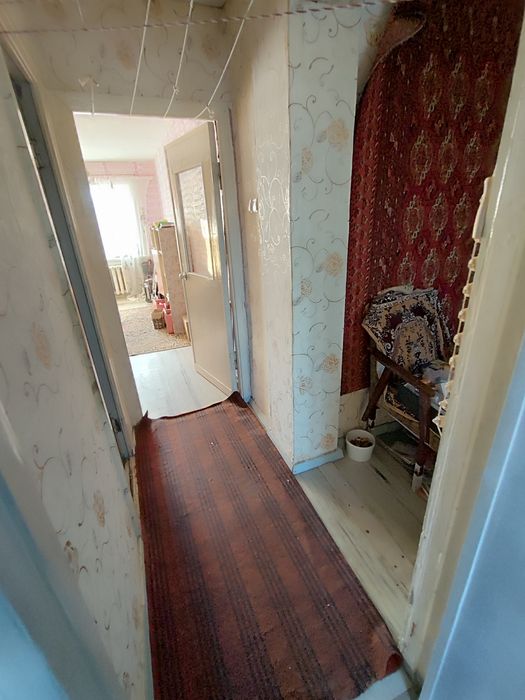 Продается 3-комн (1-48, 2 эт)