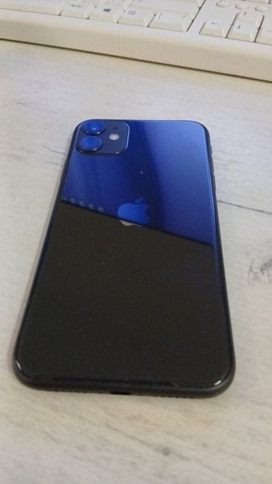 Продам iPhone 11