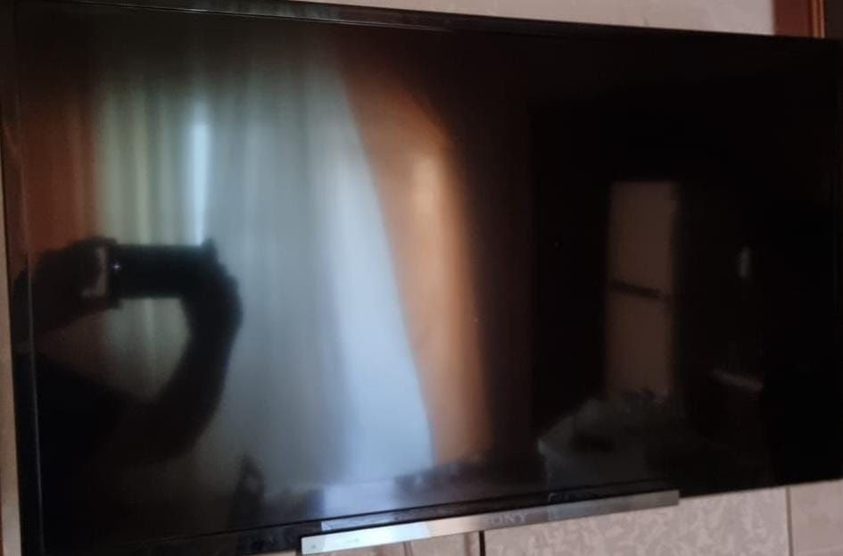 Телевизор сони не работает экран и звук