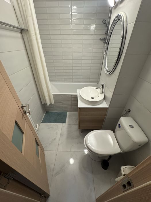 Inchiriez apartament 2 camere cartier OBOR