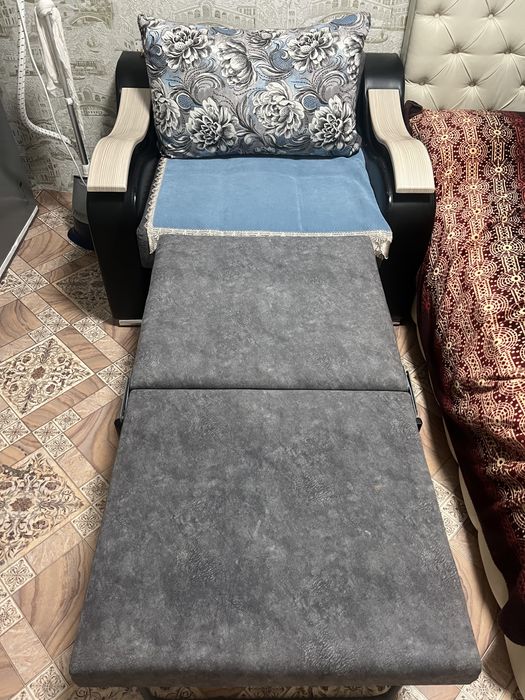 Продам большой диван,мини диван + кресло