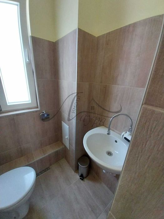 Дава се под наем Офис в Шумен, Център - 47 кв.м за 306 € - Снимка #1