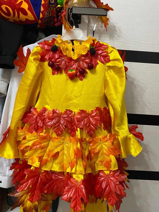 Осенний платья для утренника