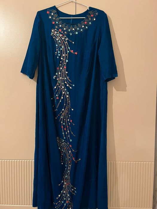 Платье для женщин