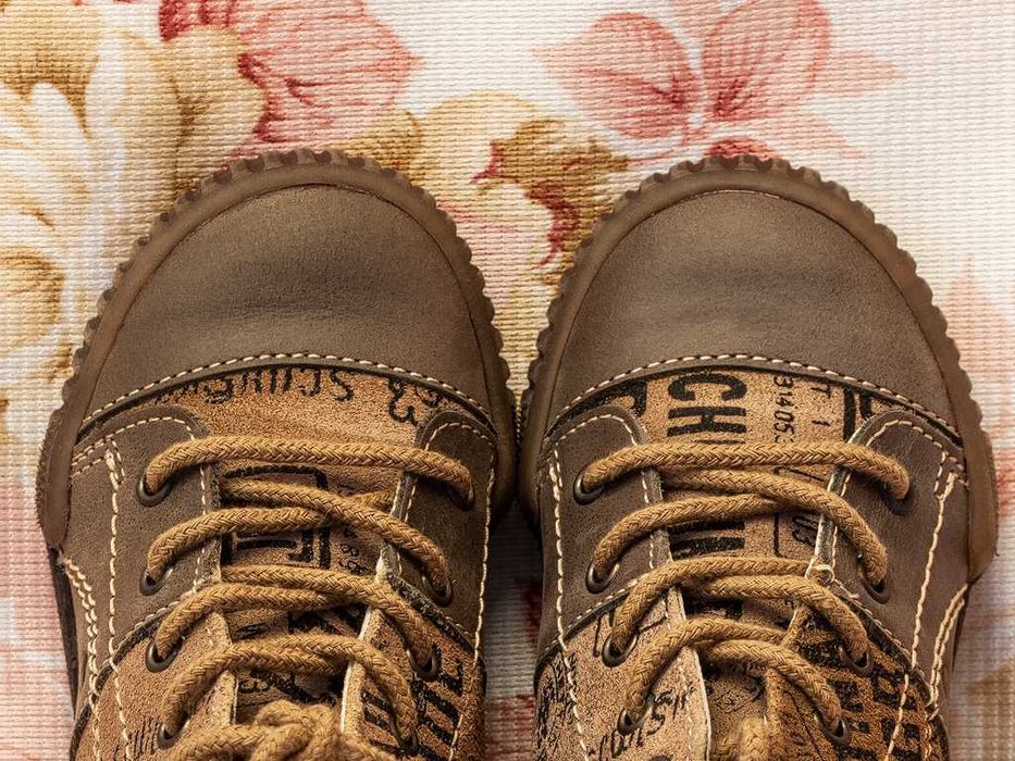 Детски обувки номер 25