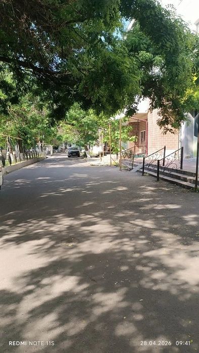 Продаётся коммерческое помещение 49 кв. м2