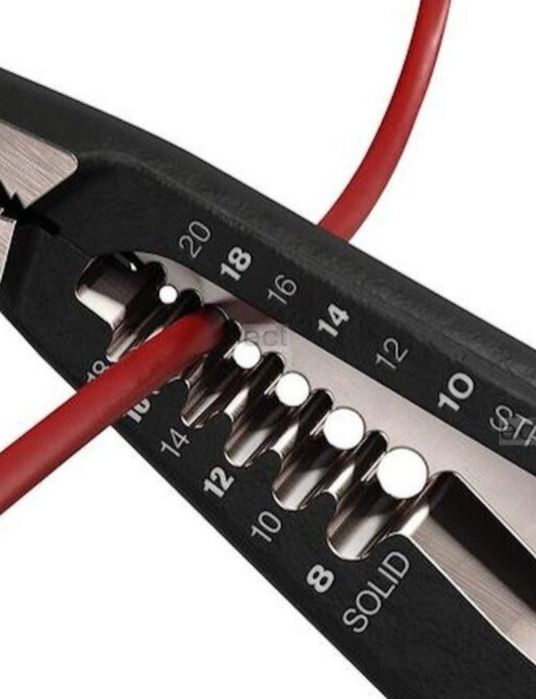 Комбинирани клещи Milwaukee 230мм 7/1