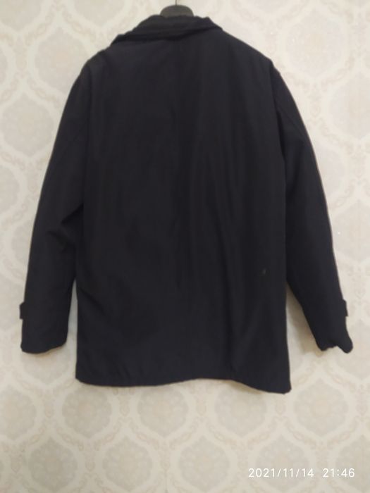 Продам мужскую зимнюю куртку 52-54