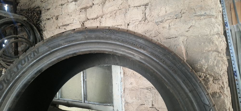 Продам резину R19/245/45